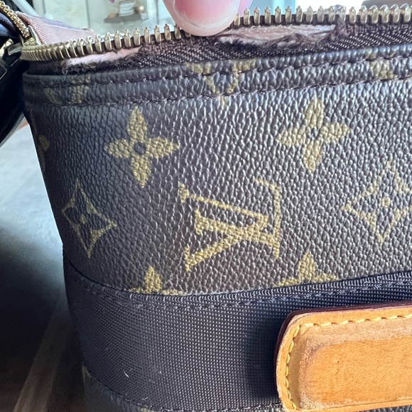 SOLD- Louis Vuitton Pegase 55 rolling luggage suitcase - Picture 10 of 16